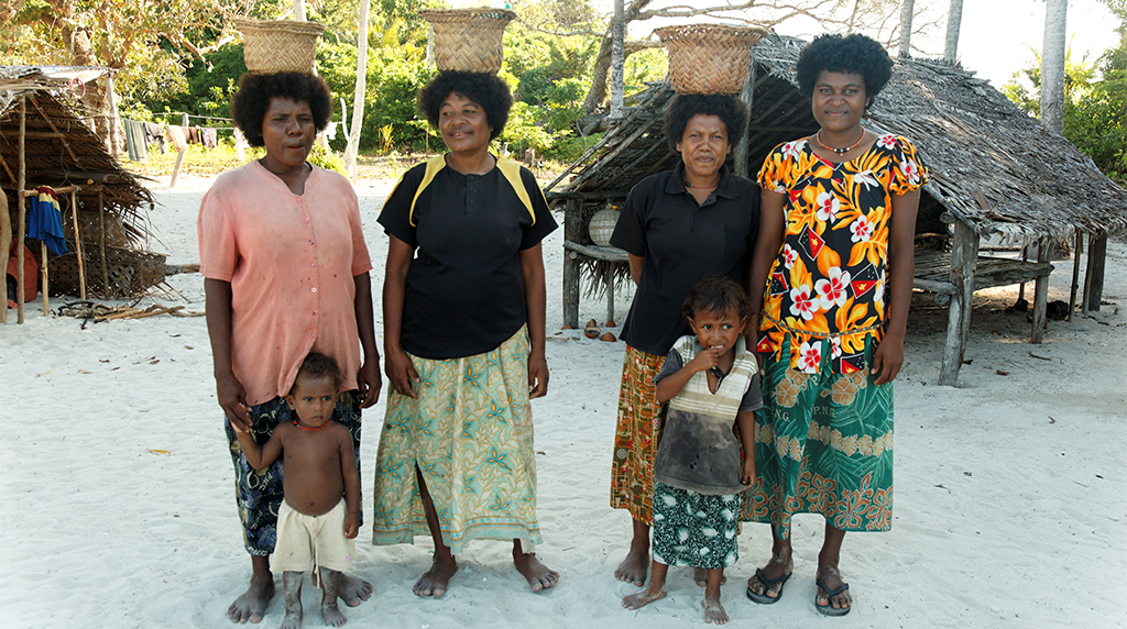 Women and children in Papua New Guinea